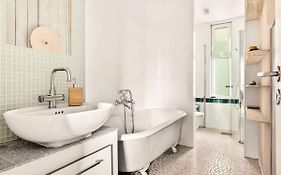 Dinbnb Apartments I Characteristic Townhouse With Bathtub